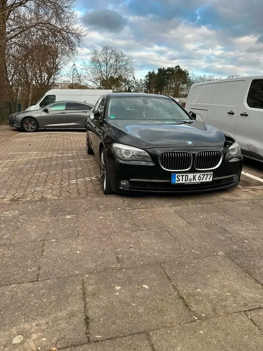 Gebraucht BMW 740 360 PS (264 kW) 2012 Schwarz Limousine