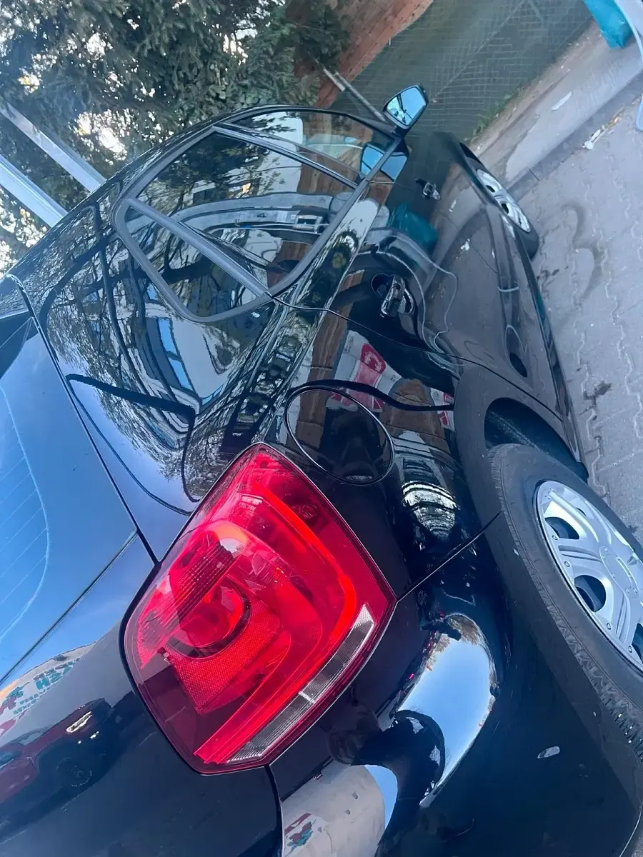Gebraucht VW Polo 78 PS (57 kW) 2010 Schwarz Kleinwagen