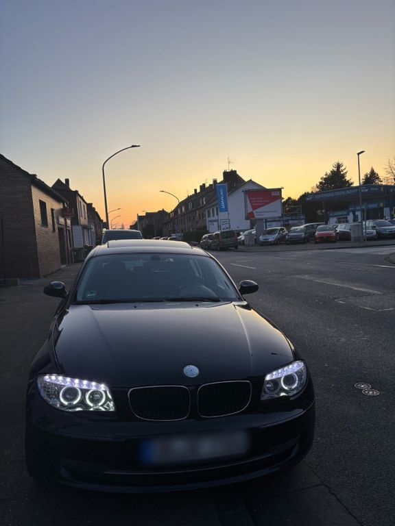 Schwarz Gebraucht 2008 BMW 116 Kleinwagen | 1.650 € (Superpreis) - Bild 1/4