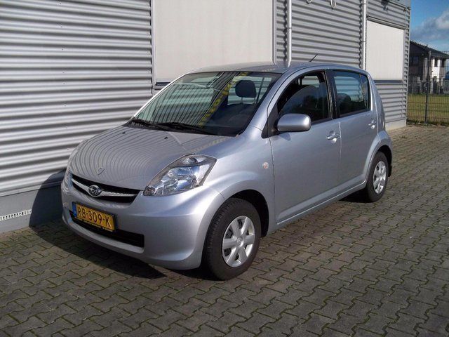 Gebraucht Subaru Justy Comfort 69 PS (50 kW) 2009 Silber metallic Kleinwagen