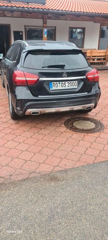 Gebraucht Mercedes GLA200 156 PS (114 kW) 2019 Schwarz SUV