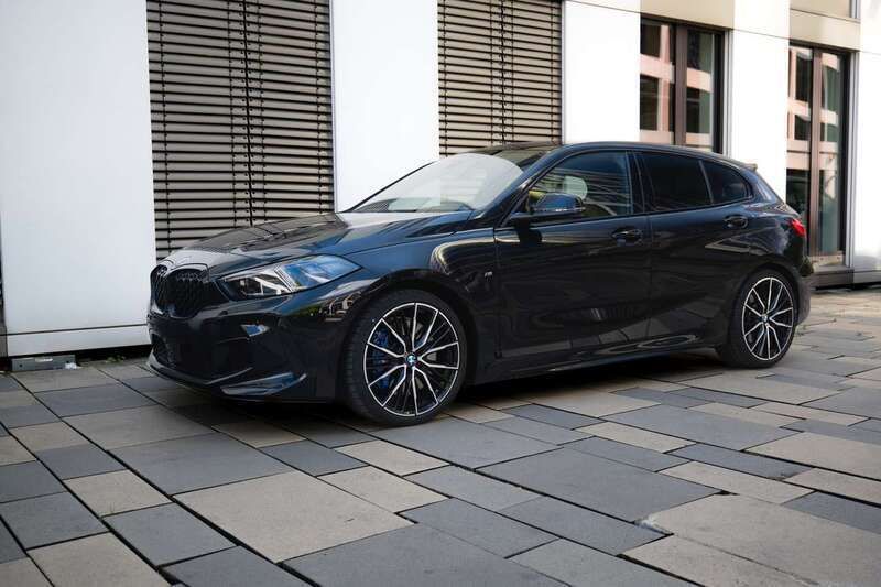 Schwarz Gebraucht 2021 BMW 135 Comfort Edition Kleinwagen | 34.000 € (Guter Preis) - Bild 1/4