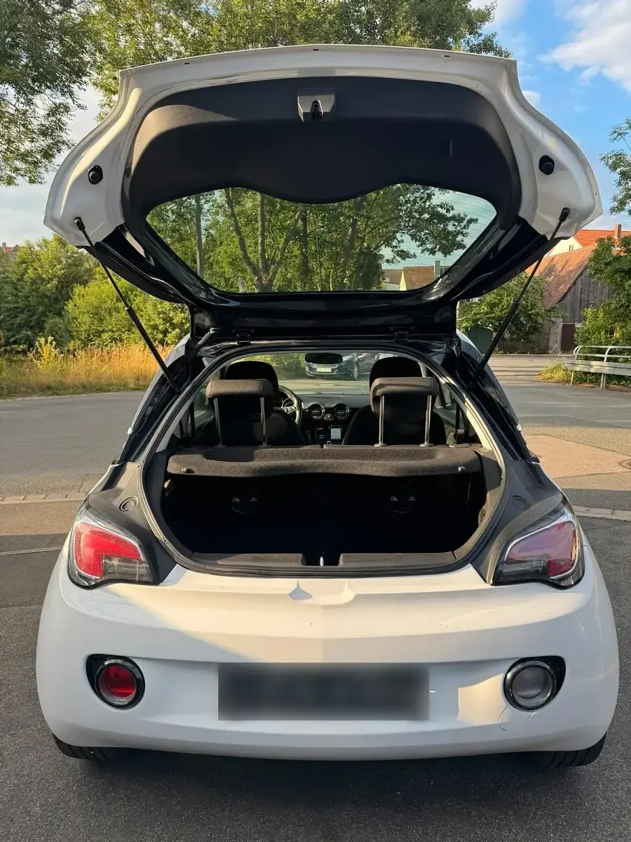 Gebraucht Opel Adam 69 PS (50 kW) 2018 Weiß Kleinwagen