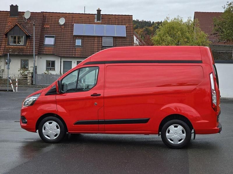 Gebraucht Ford Transit Custom Trend 131 PS (96 kW) 2019 Rot Van / Kleinbus
