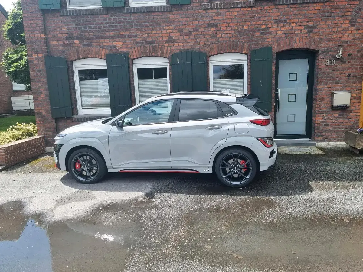Gebraucht Hyundai Kona 280 PS (205 kW) 2023 Grau SUV