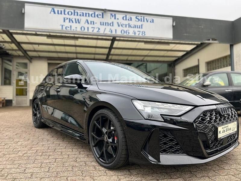 Neu Audi RS3 Sport 400 PS (294 kW) 2025 Mythosschwarz metallic Limousine