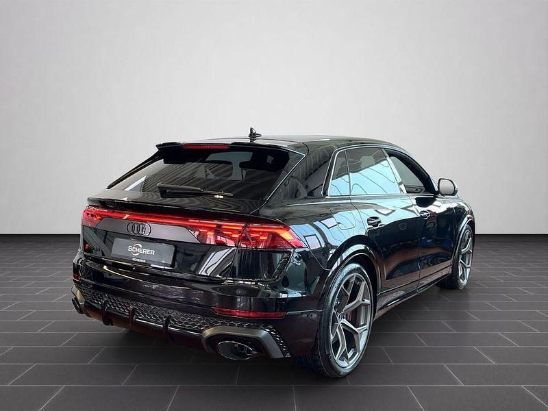 Neu Audi RS Q8 Performance 640 PS (470 kW) 2026 Schwarz SUV