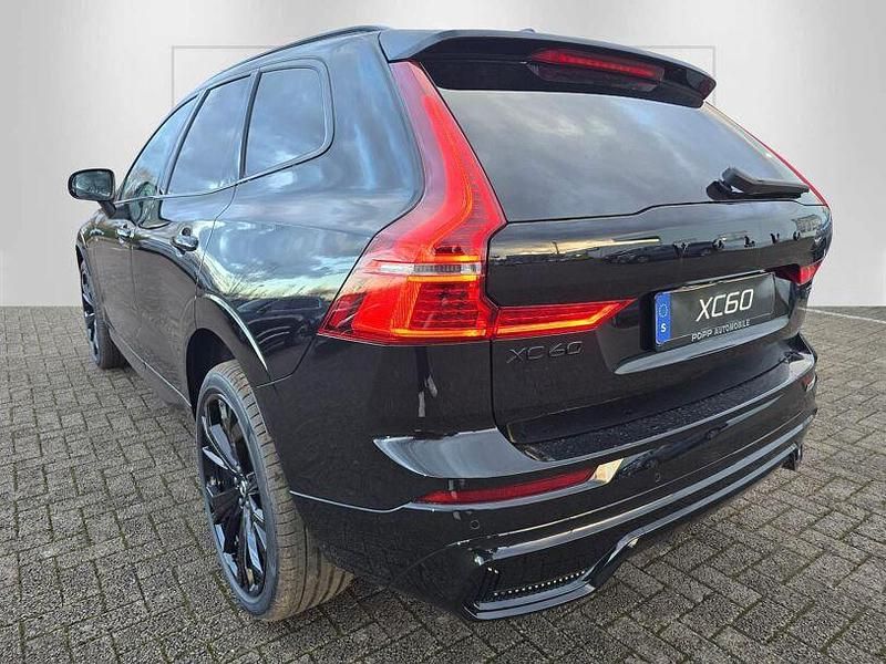 Gebraucht Volvo XC60 Plus 250 PS (183 kW) 2025 Onyx black SUV