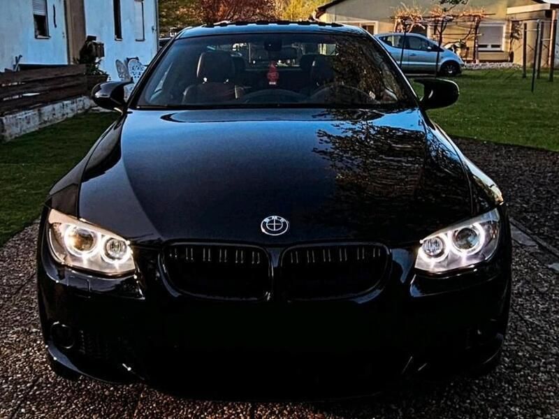 Schwarz Gebraucht 2010 BMW 320 M Sport Coupé | 15.000 € - Bild 1/4