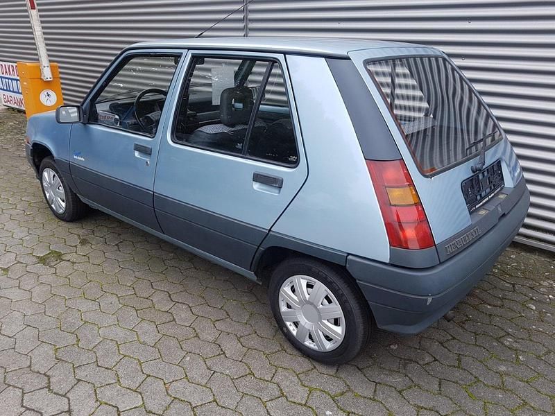 Brugt Renault R5 45 HK (33 kW) 1989 Blå Hatchback