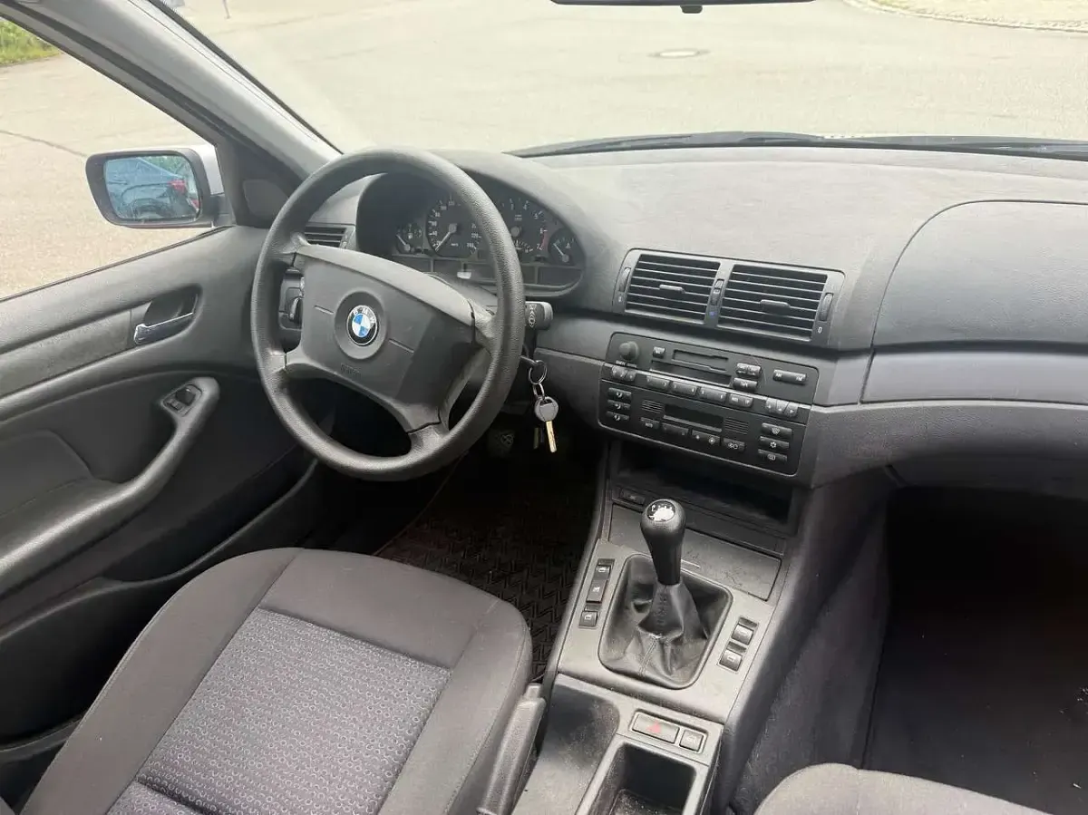 Gebraucht BMW 316 116 PS (85 kW) 2002 Grau Limousine
