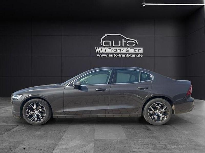 Gebraucht Volvo S60 Plus 197 PS (144 kW) 2024 Grau Limousine