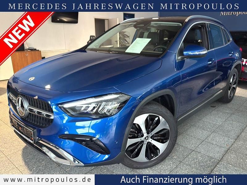 Gebraucht Mercedes GLA250 Progressive 218 PS (160 kW) 2024 Blau SUV