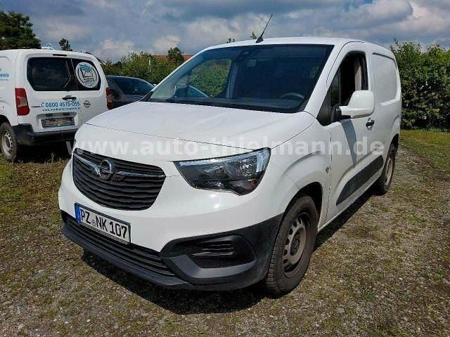 Second-hand Opel Combo Edition 102 CP (75 kW) 2020 Andere farbe Monovolum
