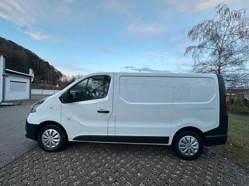 Gebraucht Renault Trafic 145 PS (106 kW) 2019 Weiß Van / Kleinbus
