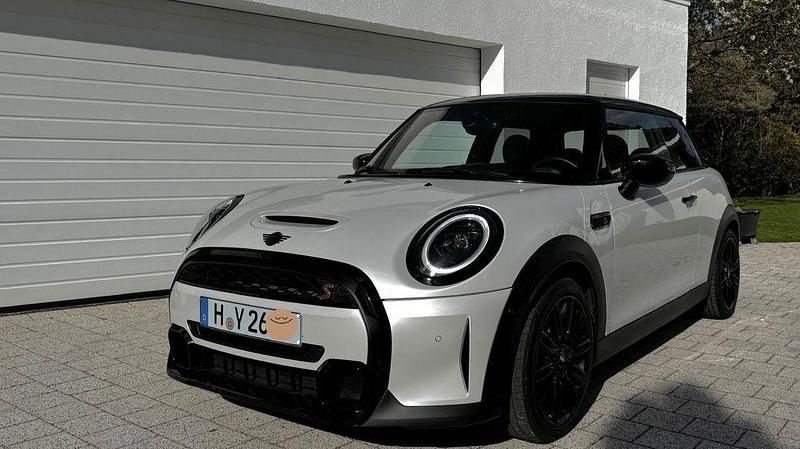 Gebraucht Mini Cooper S 178 PS (130 kW) 2023 Weiß Kleinwagen