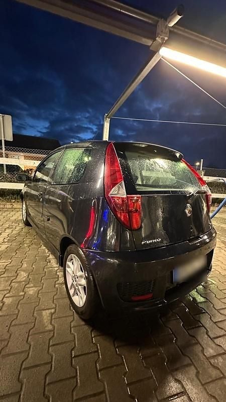 Gebraucht Fiat Punto 85 PS (62 kW) 2004 Schwarz Kleinwagen