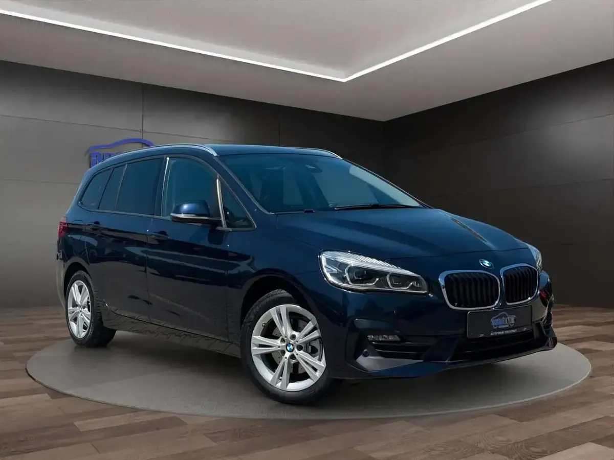 Gebraucht BMW 218 Sport Line 140 PS (102 kW) 2019 Imperialblau SUV