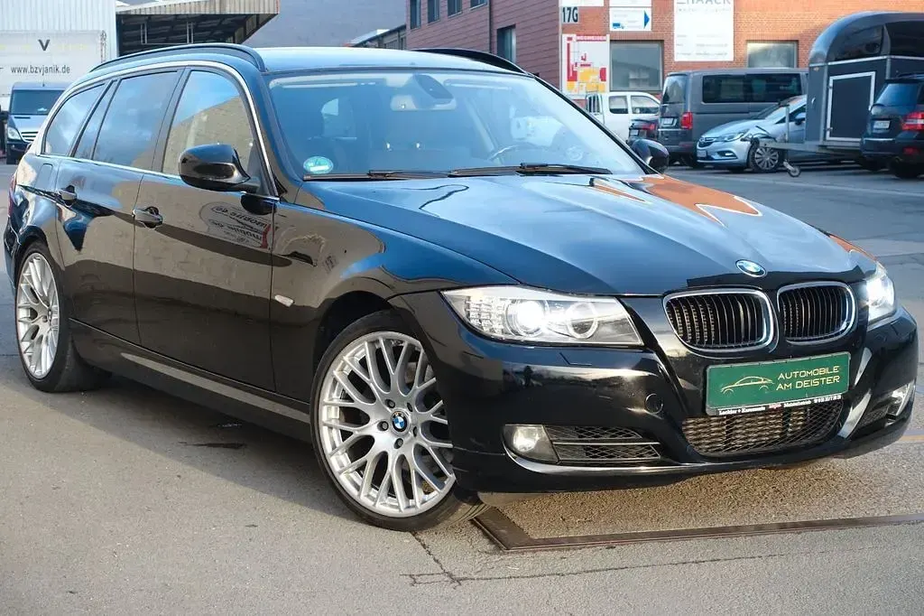 Second-hand BMW 325 Sport Line 204 CP (150 kW) 2010 Negru Break