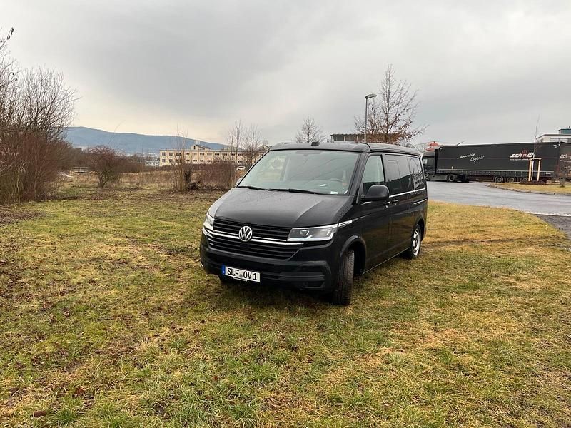 Schwarz Gebraucht 2023 VW California Beach Van | 57.990 € (Fairer Preis) - Bild 1/4