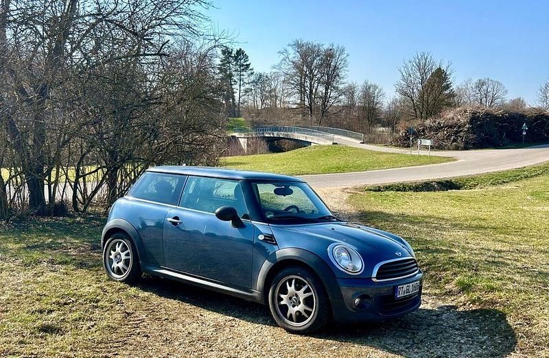 Gebraucht Mini ONE 98 PS (72 kW) 2010 Blau Kleinwagen