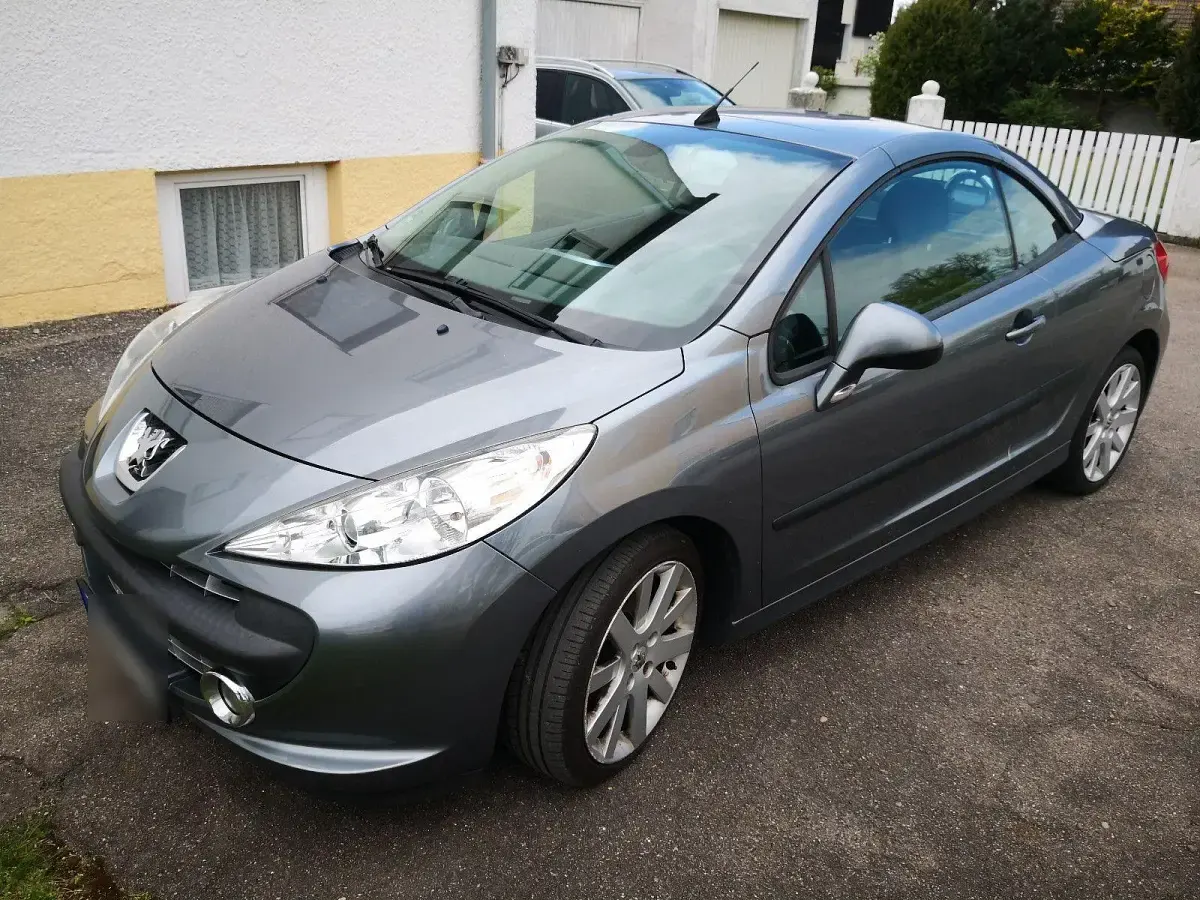Gebraucht Peugeot 207 CC Platinum 150 PS (110 kW) 2008 Grau Cabrio