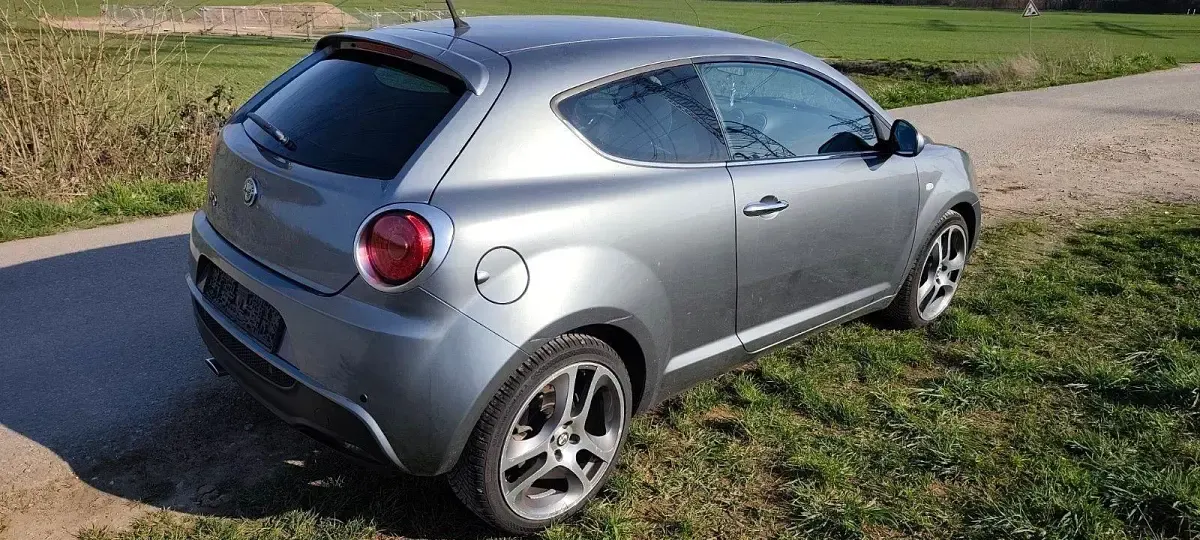 Gebraucht Alfa Romeo MiTo Turismo 135 PS (99 kW) 2011 Grau Kleinwagen
