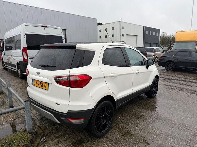 Usado Ford Ecosport Titanium 125 CV (91 kW) 2016 Blanco SUV