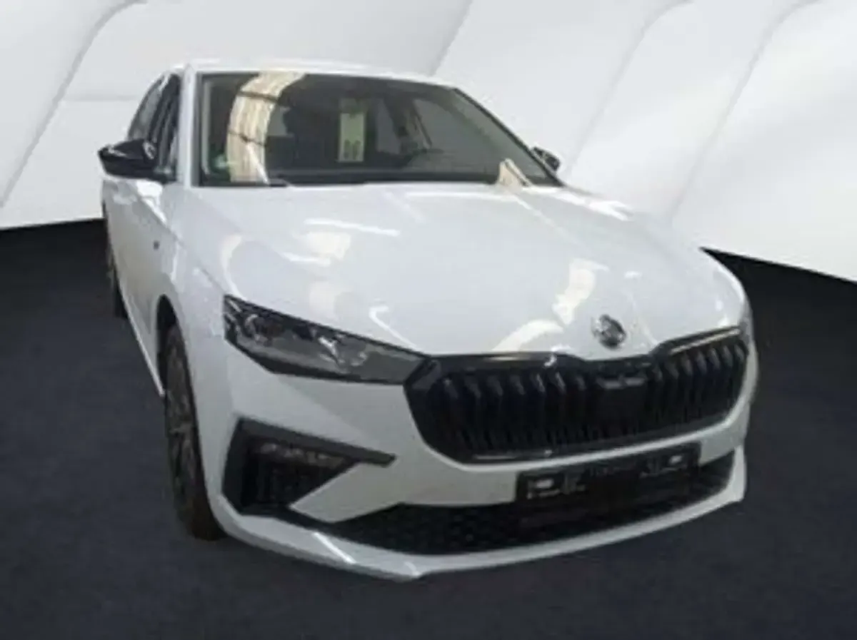 Gebraucht Skoda Scala Selection 116 PS (85 kW) 2025 Weiß Kleinwagen