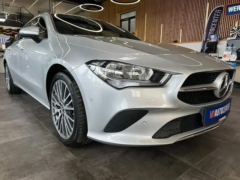 Gebraucht Mercedes CLA180 116 PS (85 kW) 2022 Silber Coupé