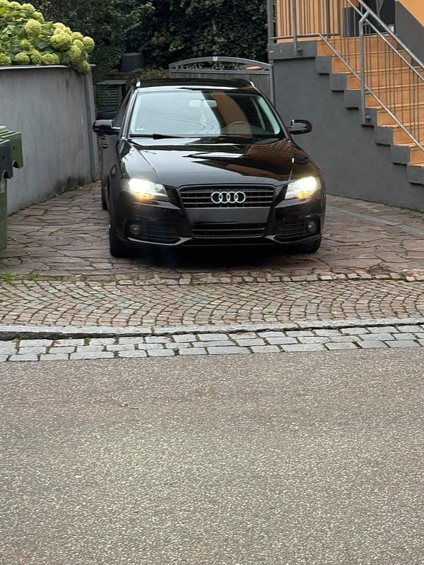 Schwarz Gebraucht 2010 Audi A4 Kombi | 5.600 € (Superpreis) - Bild 1/4