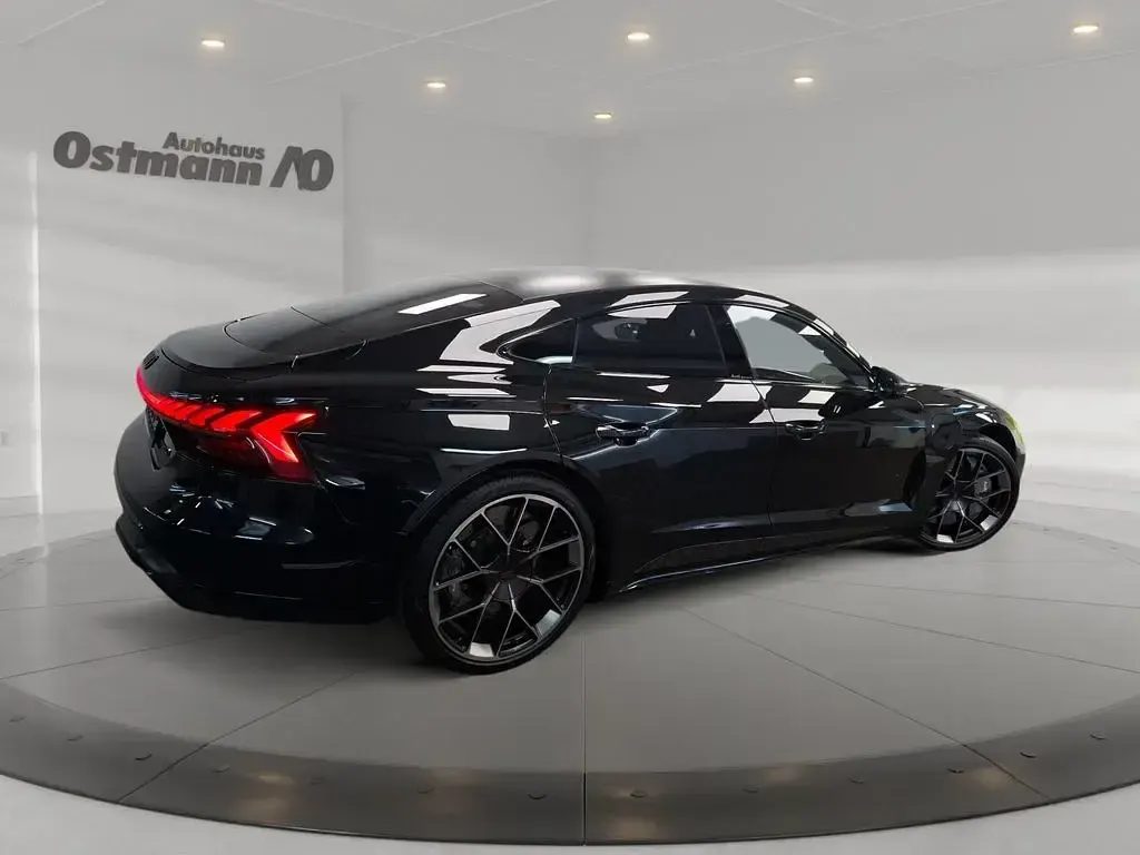 Second-hand Audi e-tron GT quattro Performance 620 kW (843 CP) 2025 Negru Berlinǎ