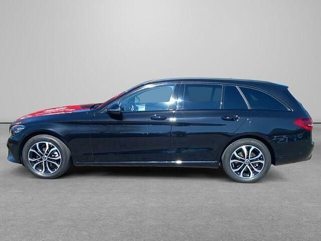 Gebraucht Mercedes C200 Night 184 PS (135 kW) 2020 Metalliclack obsidianschwarz (metallic) Kombi