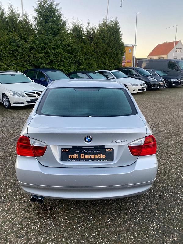 Second-hand BMW 325 218 CP (160 kW) 2005 Gri Berlinǎ