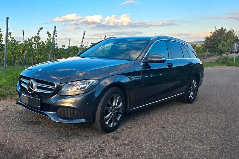 Grau Gebraucht 2014 Mercedes C250 Kombi | 14.400 € (Superpreis) - Bild 1/4