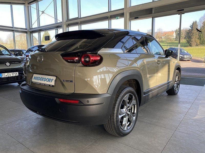 Gebraucht Mazda MX30 Makoto 106 kW (145 PS) 2023 Multitone zircon sand SUV
