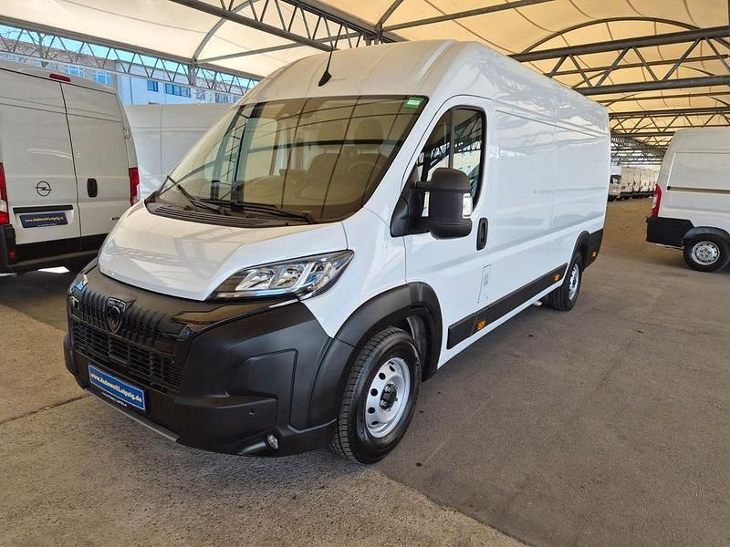 Gebraucht Peugeot Boxer 140 PS (102 kW) 2024 Weiß Van