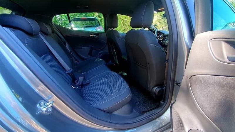 Second-hand Opel Astra 2017 Gri Berlinǎ