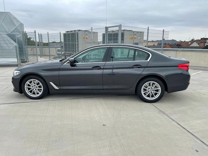 Gebraucht BMW 520 195 PS (143 kW) 2018 Schwarz Limousine