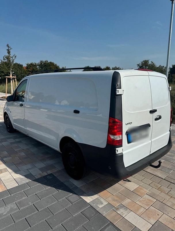 Weiß Gebraucht 2018 Mercedes Vito Van | 9.999 € (Superpreis) - Bild 1/4