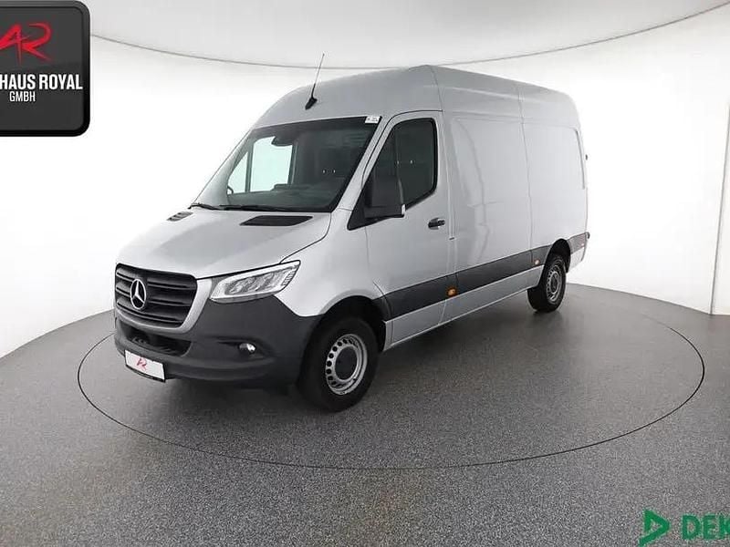 Używany Mercedes Sprinter 170 KM (125 kW) 2021 Srebrny Van