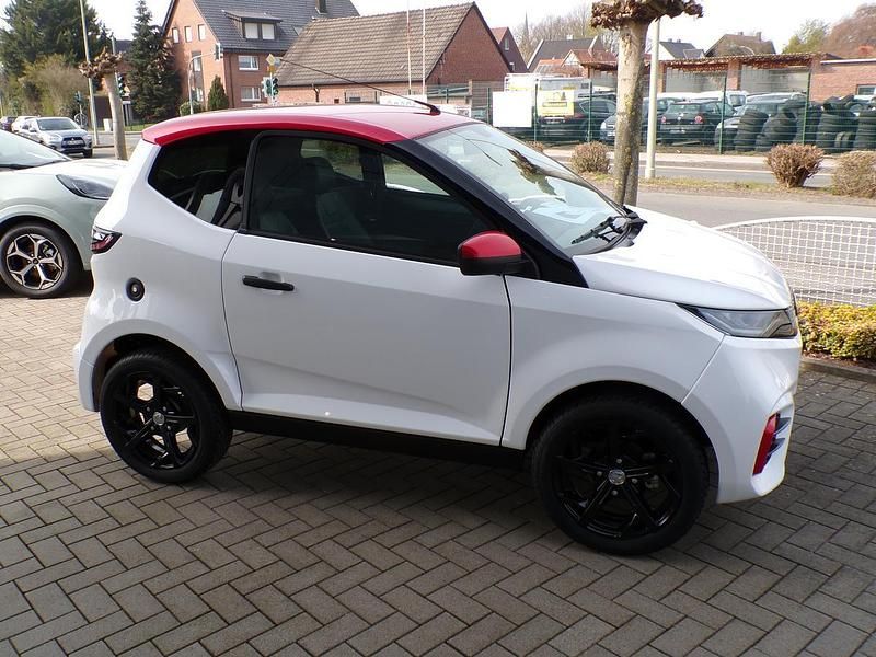 Neu Aixam AMBITION Sport 2026 Weiß Kleinwagen