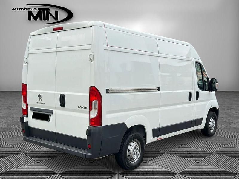 Gebraucht Peugeot Boxer 131 PS (96 kW) 2016 Weiß Van