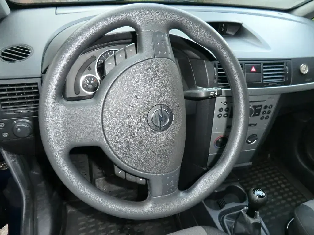 Usata Opel Meriva Selection 90 CV (66 kW) 2006 Blu Monovolume