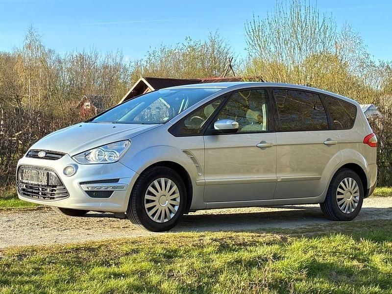 Gebraucht Ford S-MAX Trend 140 PS (102 kW) 2011 Silber Van / Kleinbus