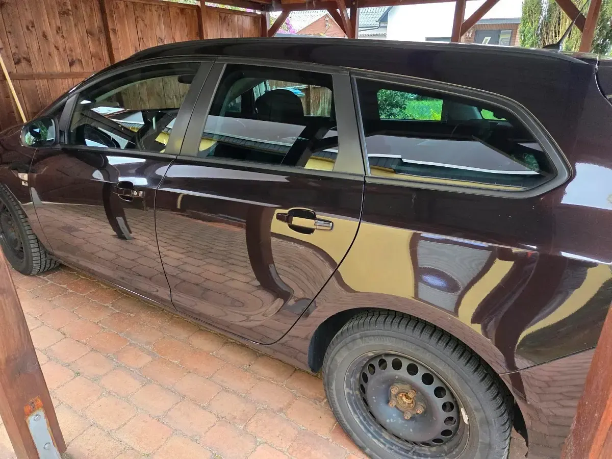 Gebraucht Opel Astra 100 PS (73 kW) 2012 Braun Kombi