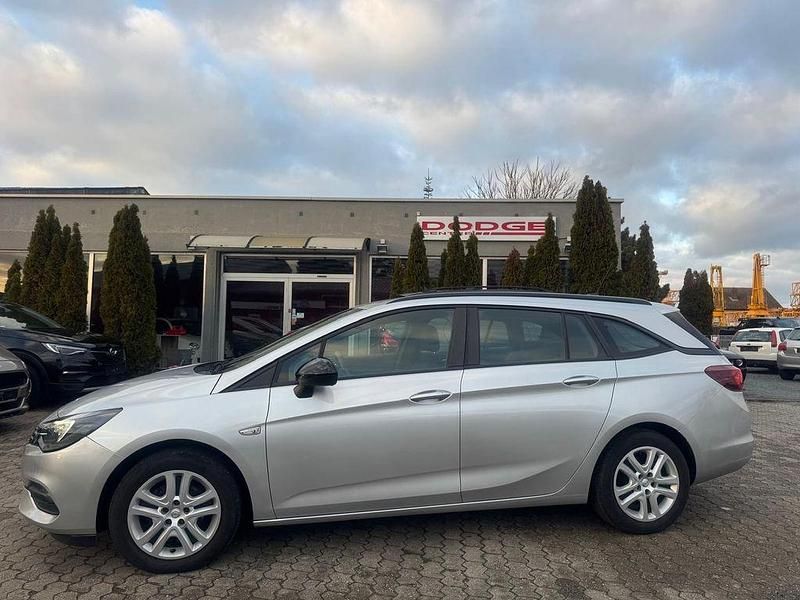 Gebraucht Opel Astra Edition 122 PS (89 kW) 2021 Silber Kombi