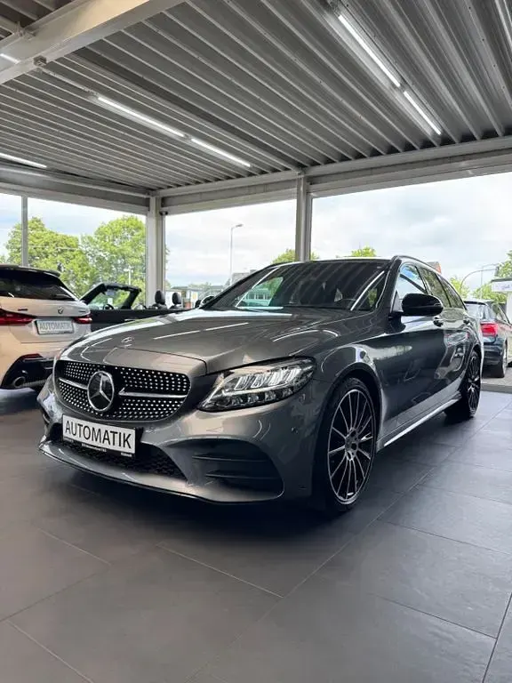 Gebraucht Mercedes C300 AMG line 245 PS (180 kW) 2019 Grau Kombi