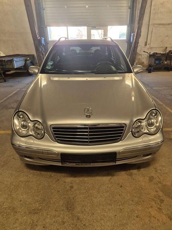 Gebraucht Mercedes C240 170 PS (125 kW) 2003 Silber Kombi
