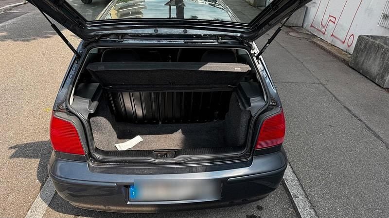 Blau Gebraucht 2001 VW Polo Kleinwagen | 250 € (Superpreis) - Bild 1/4